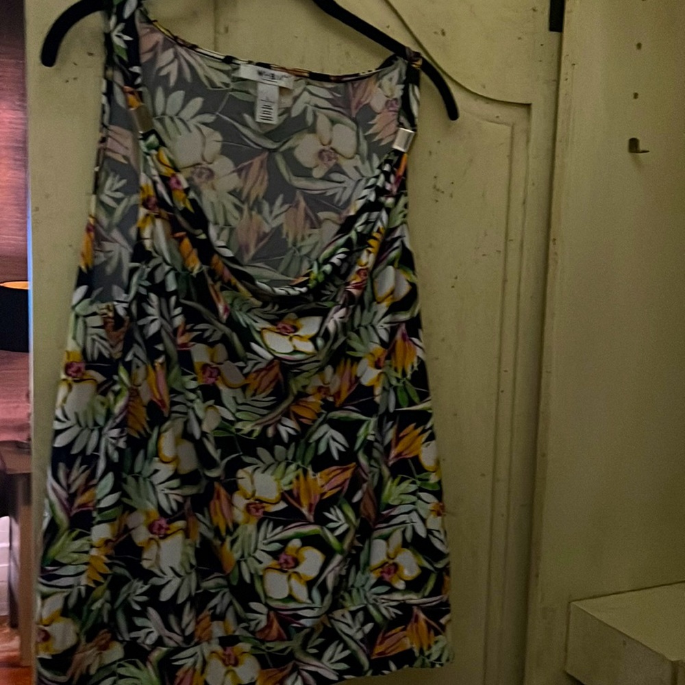 WHBM sleeveless floral tank dressy top